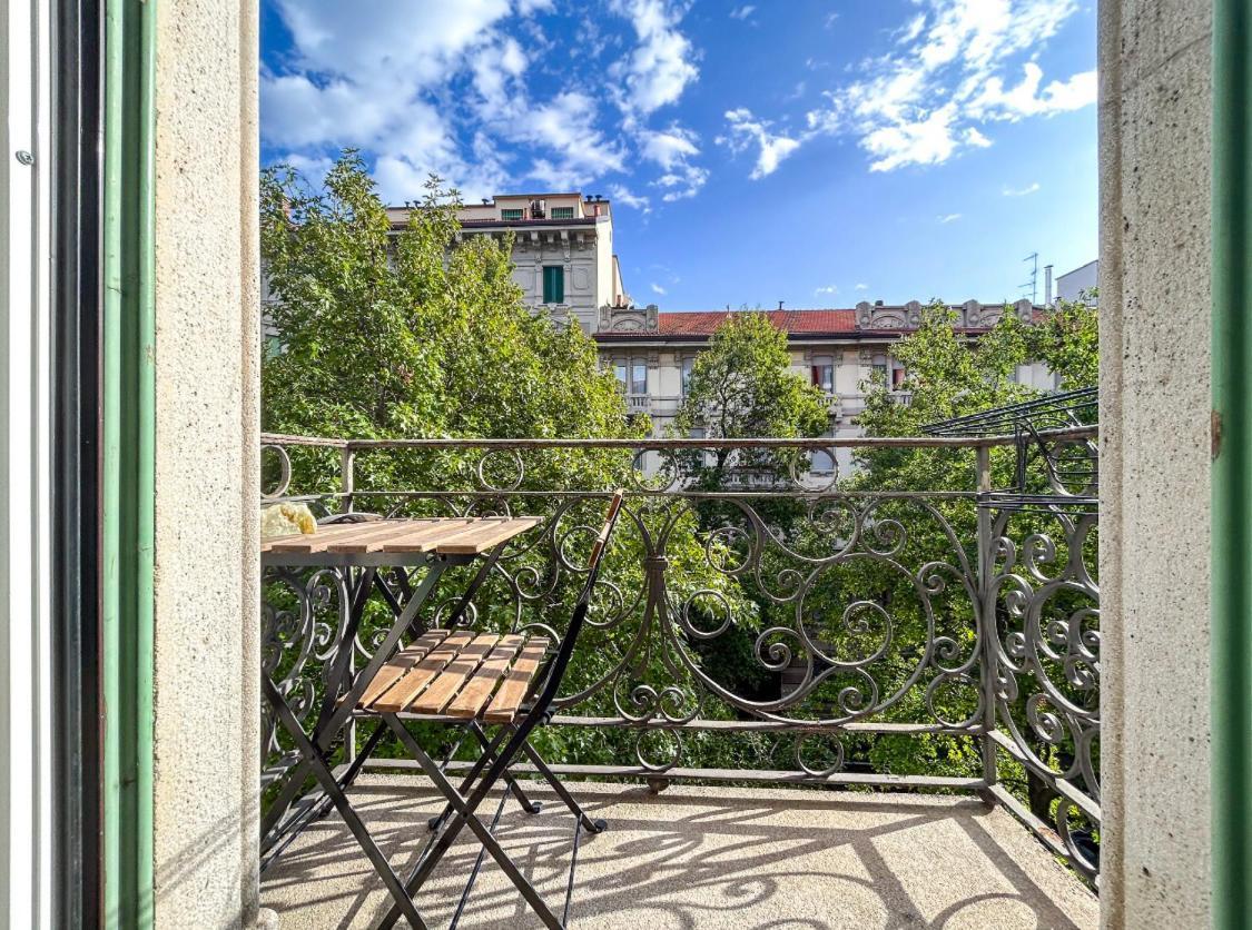 Casa Alberto Da Giussano, Elegante Bilocale In Centro Con Balcone Sul Parco Milano Exterior foto